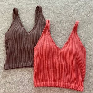 Set of 2 Crop Tops with removable bra pads - M